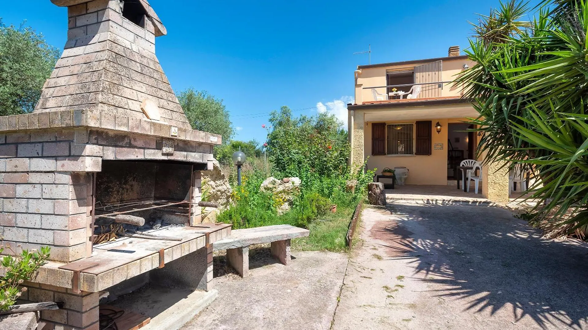 Cottage Soraya With Independent Swimming Pool Near The Beach サッサリ ヴィラ